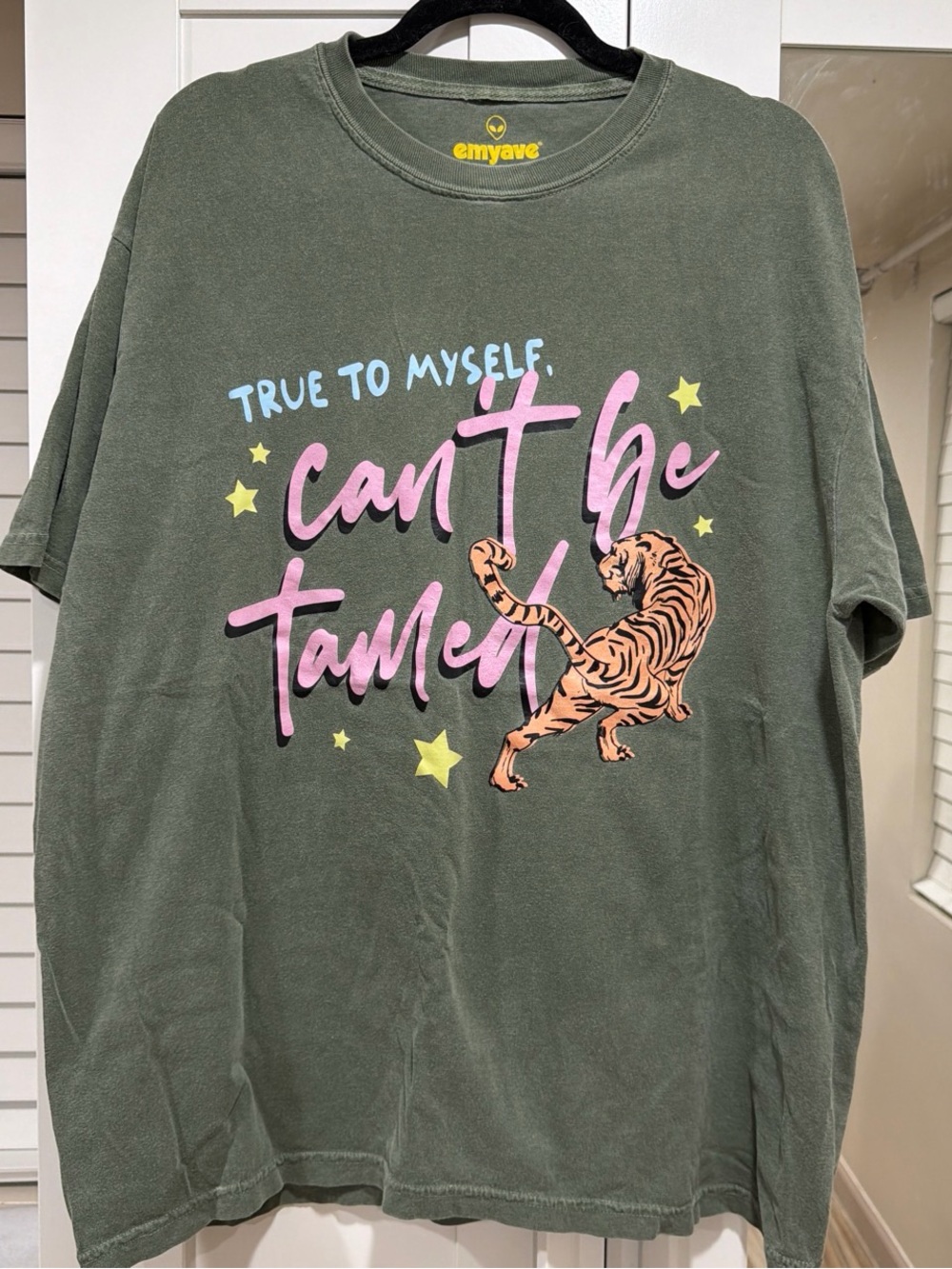 Emy Ave (Burnt Toast) Tee